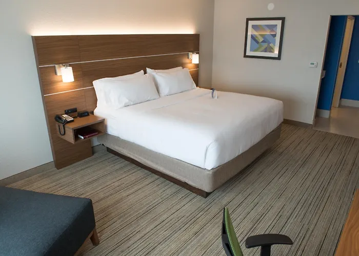 Express & - Orland Park By Ihg Hotel 3*