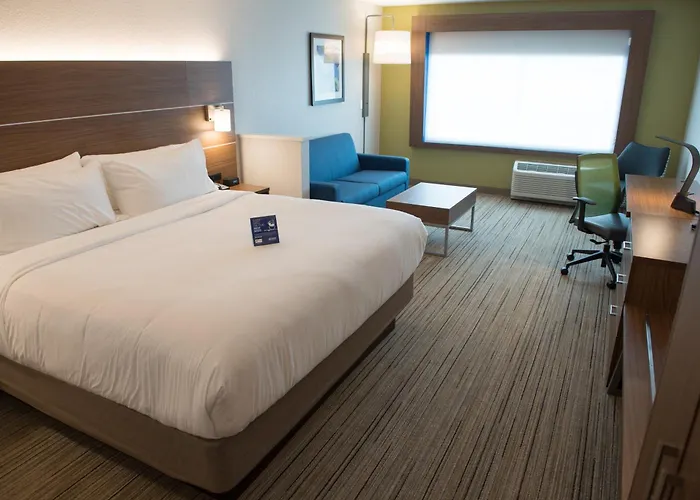 Express & - Orland Park By Ihg
