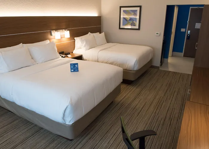Express & - Orland Park By Ihg Hotel 3*