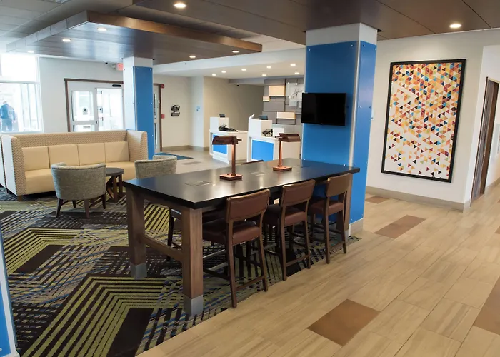 Express & - Orland Park By Ihg Mokena